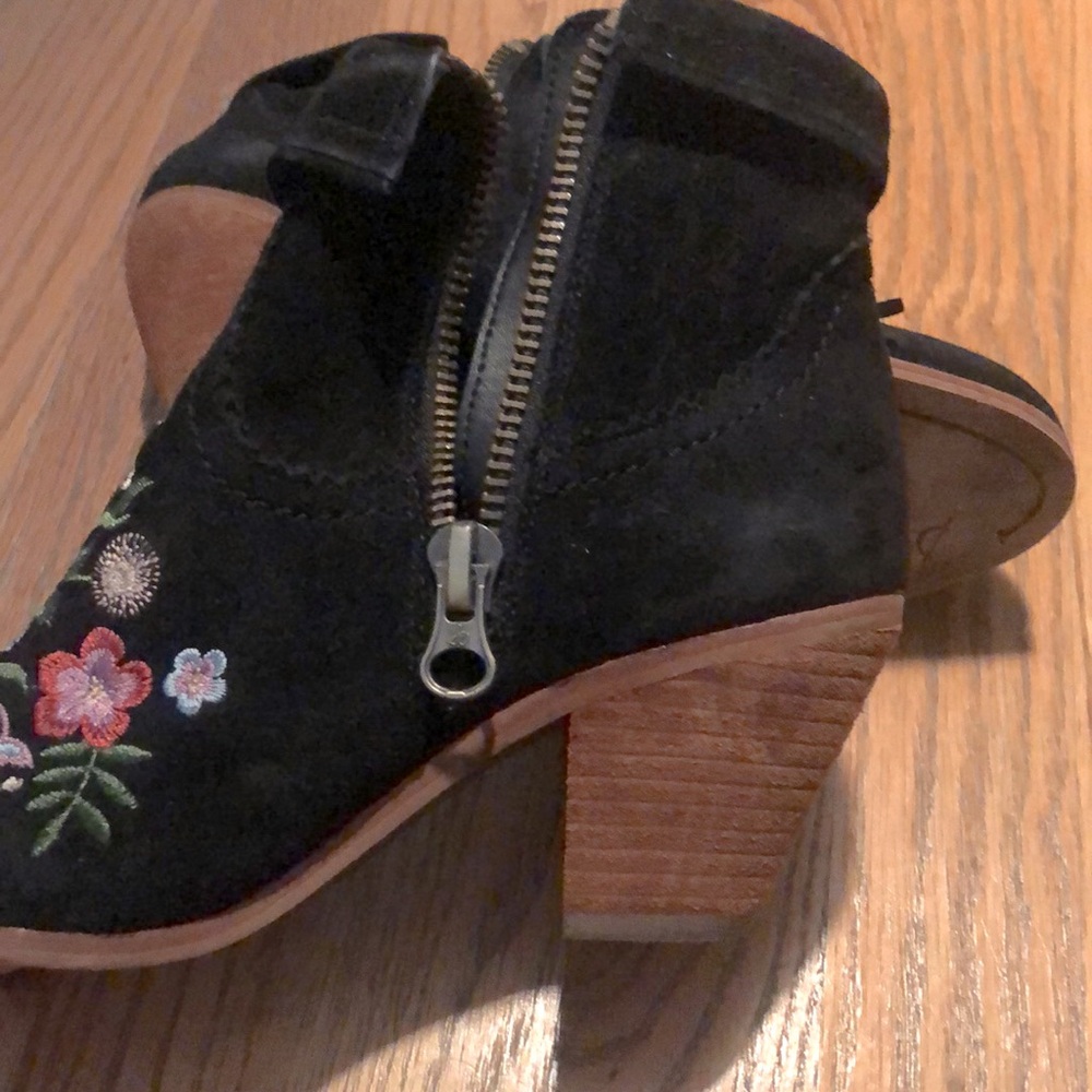 Sam Edelman booties - Picture 4 of 5